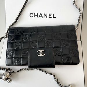🔥GORGEOUS🔥 CHANEL WALLET ON CHAIN